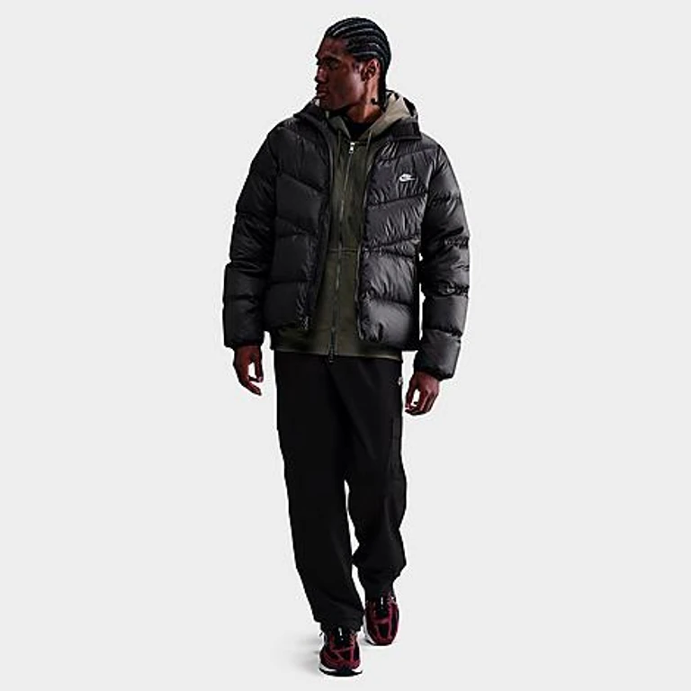 Nike Men's Sportswear Club Woven Cargo Pants in Black/White Size: XS