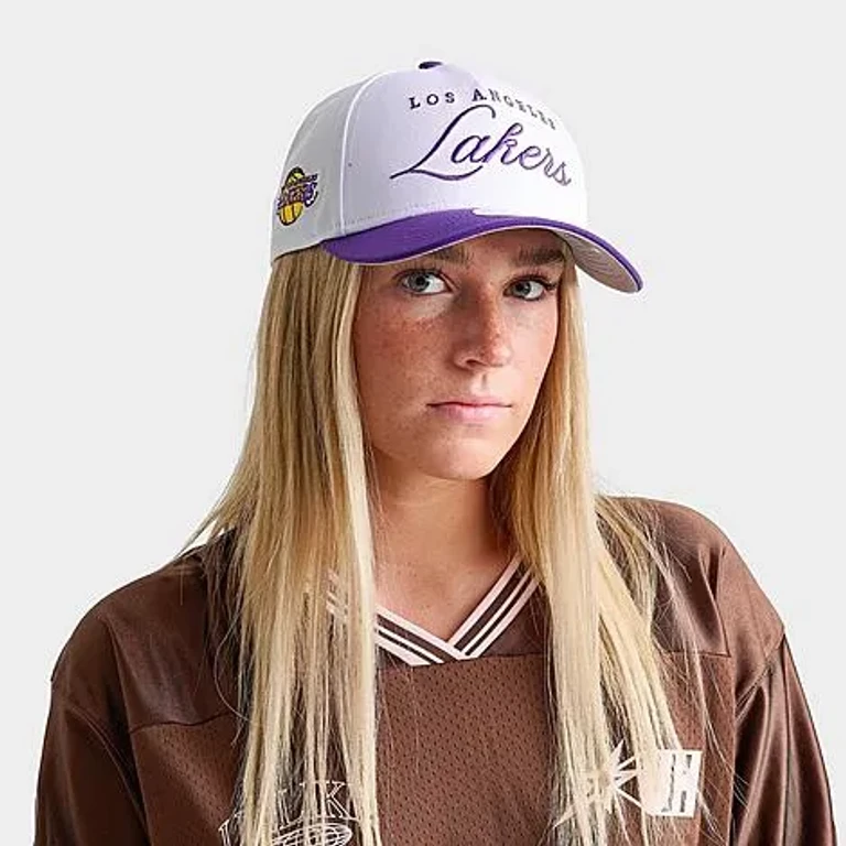 New Era Los Angeles Lakers NBA 2025 Draft 9FORTY M-Crown A-Frame Snapback Hat in Chrome/Purple
