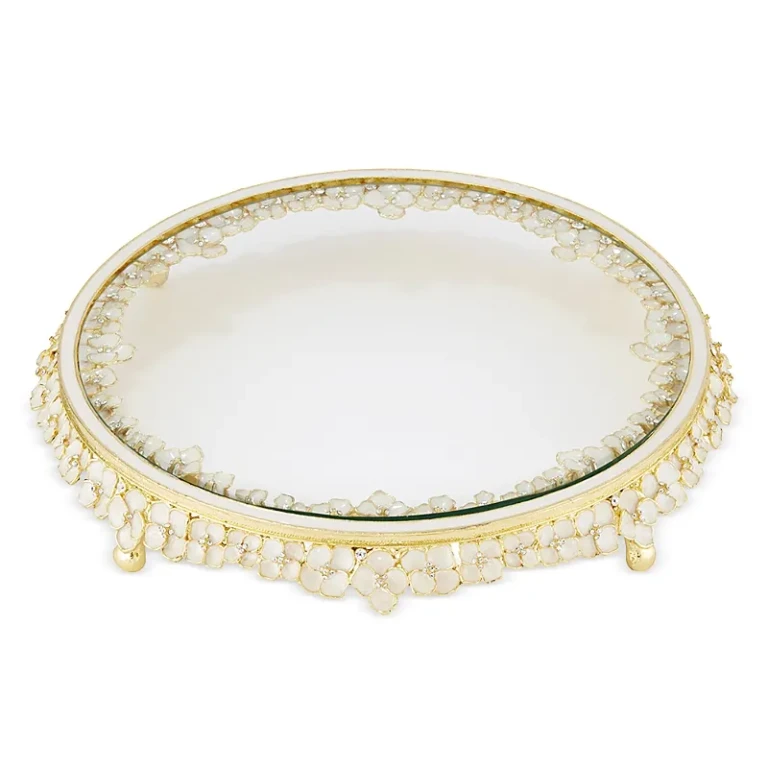 Olivia Riegel Dogwood Cake Plateau