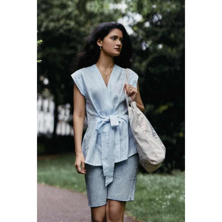 Power Moves Short Sleeve Top In Blue
