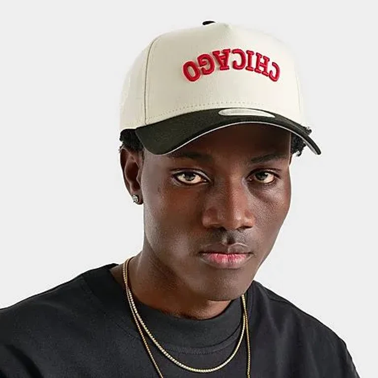 New Era Chicago Bulls NBA 9FORTY A-Frame Upside Down Wordmark Snapback Hat in Chrome/Black/Red