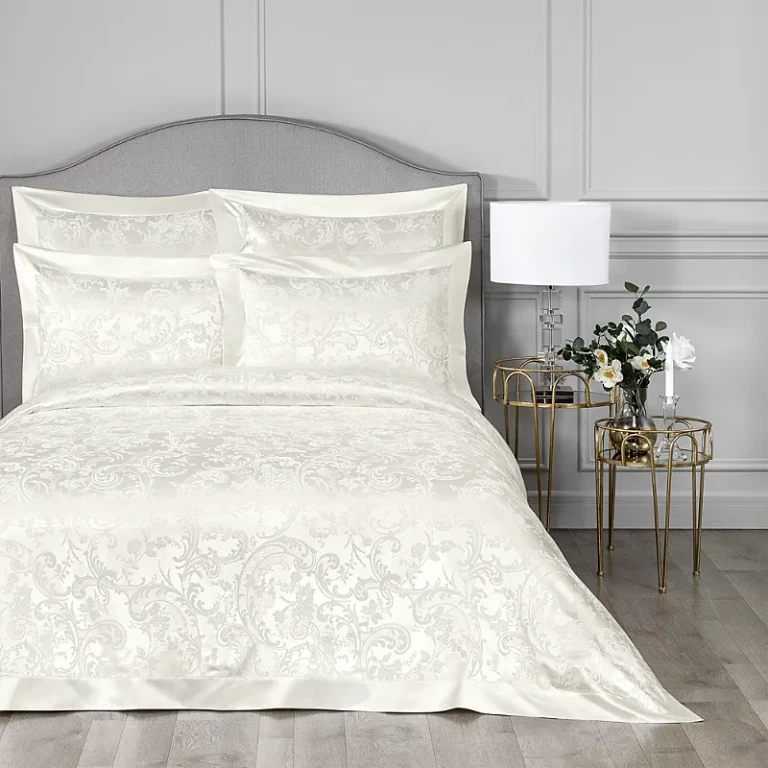 House of Textiles Lara Silk Duvet Cover, Queen