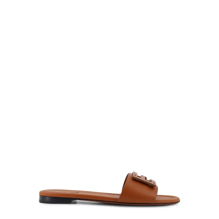 Fendi Baguette Leather Sandals (8R8136AE7TF1C4R)