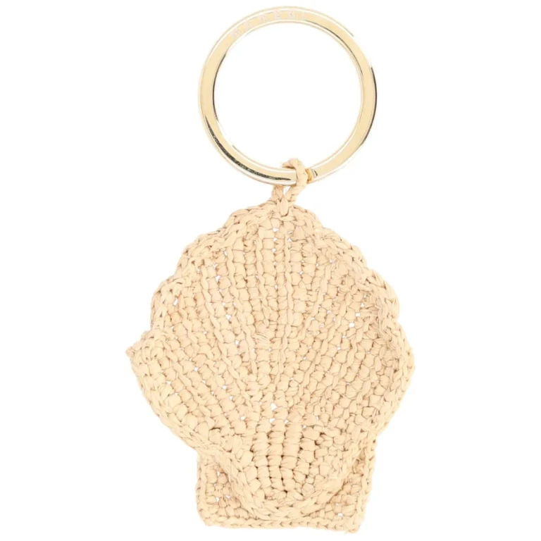 Shell Keyring in Shell-Shaped Crochet Raffia (V88JNNATURAL)