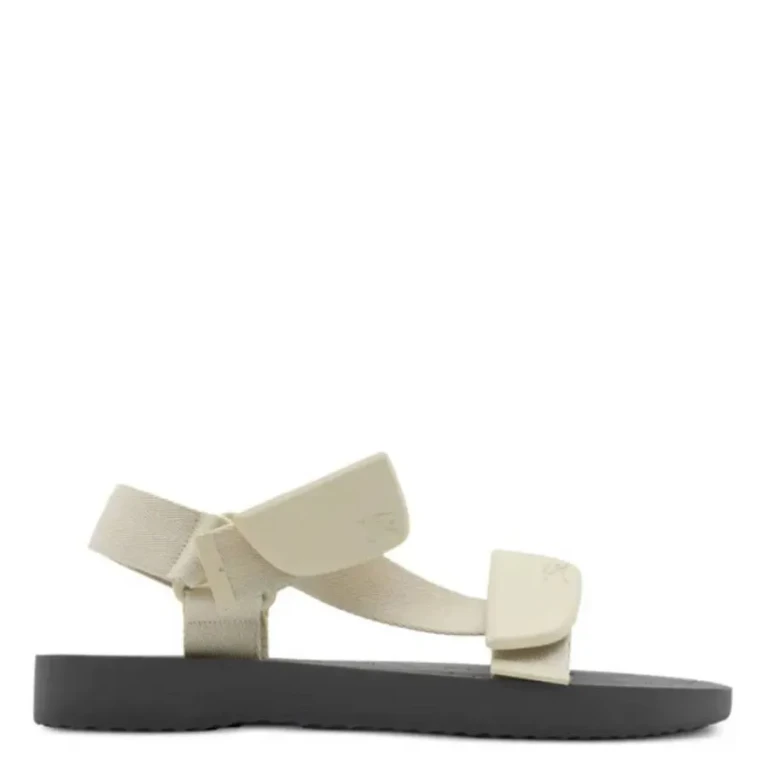 Burberry Trek Equestrian Knight Sandals