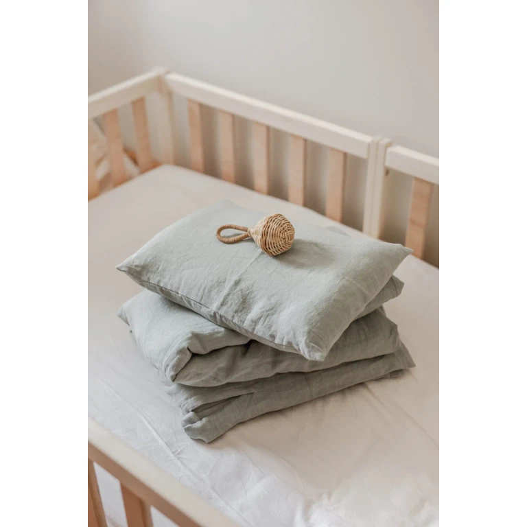 Linen baby bedding