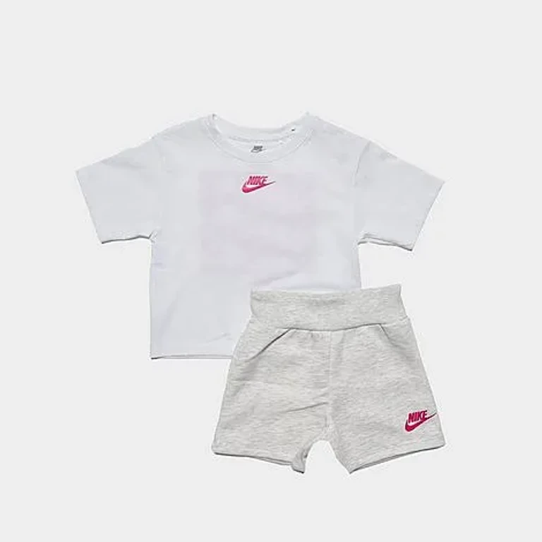 Nike Girls' Little Kids T-Shirt and Shorts Set in Birch Heather Size: 4