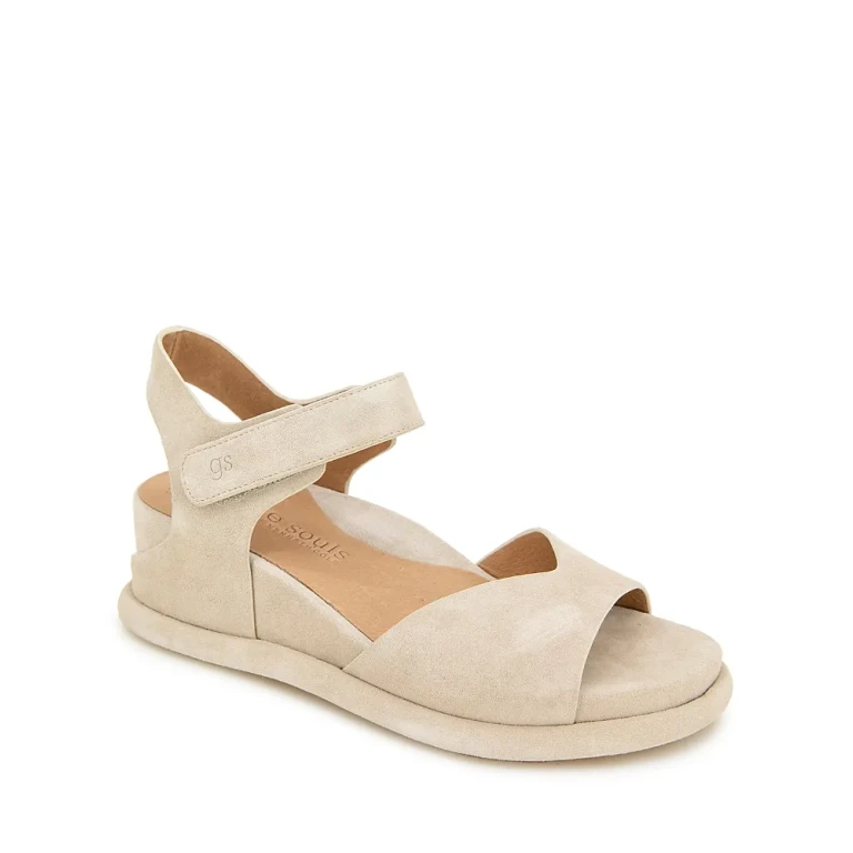 Gentle Souls by Kenneth Cole Women's Jalleen Sandals