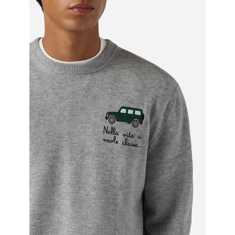 Mc2 Saint Barth Crewneck Sweater Heron Light With Nella Vita Ci Vuole Classe Embroidery Grey - Men