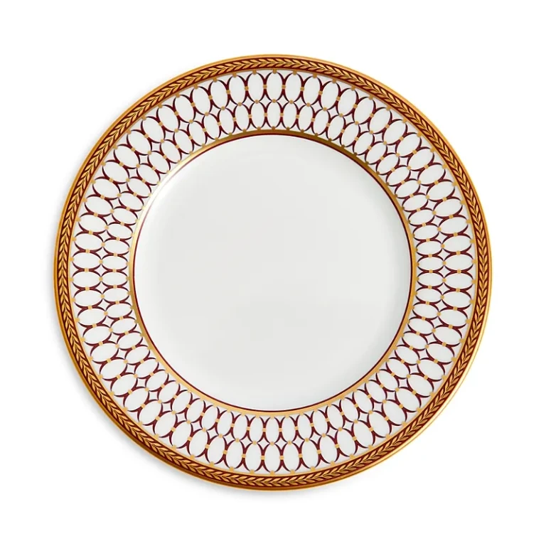 Wedgwood Renaissance Red 7 Plate