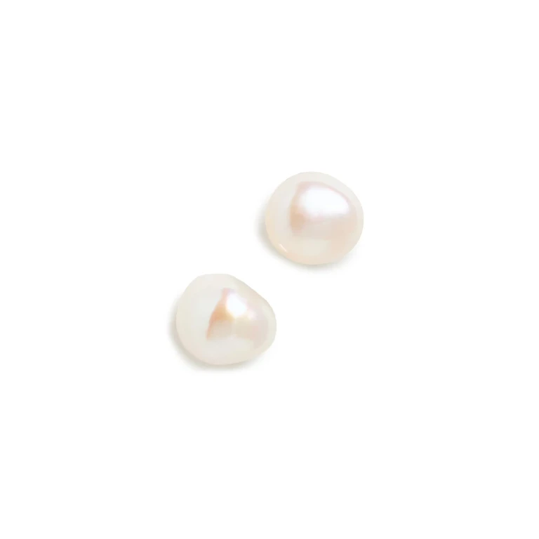 SHASHI Pearl Studs White Pearl One Size
