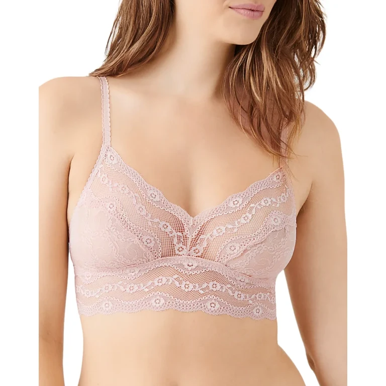 b. tempt'd by Wacoal Lace Kiss Bralette