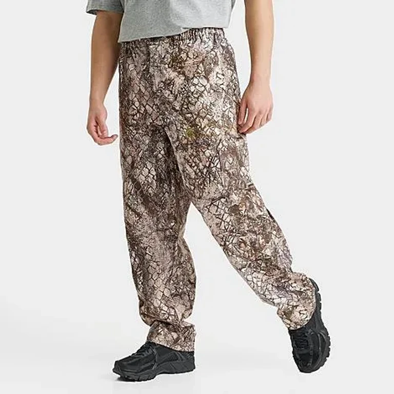 Nike Men's Club Chain Camo Woven Cargo Pants in Khaki/Velvet Brown Size: Small