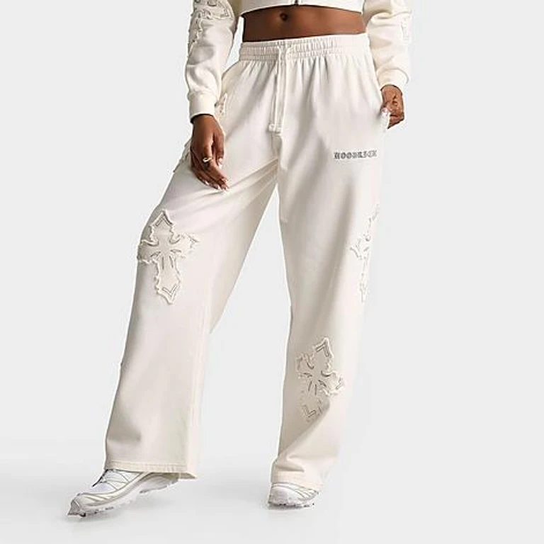 Hoodrich Women's NYX Oversized Wide-Leg Fleece Jogger Pants in White Alyssum Size: XS