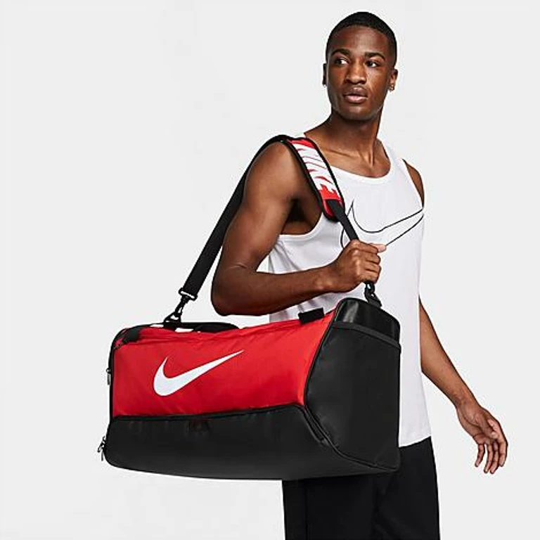 Nike Brasilia 9.5 Training Duffel Bag (60L) in University Red/Black Size: NOSIZE