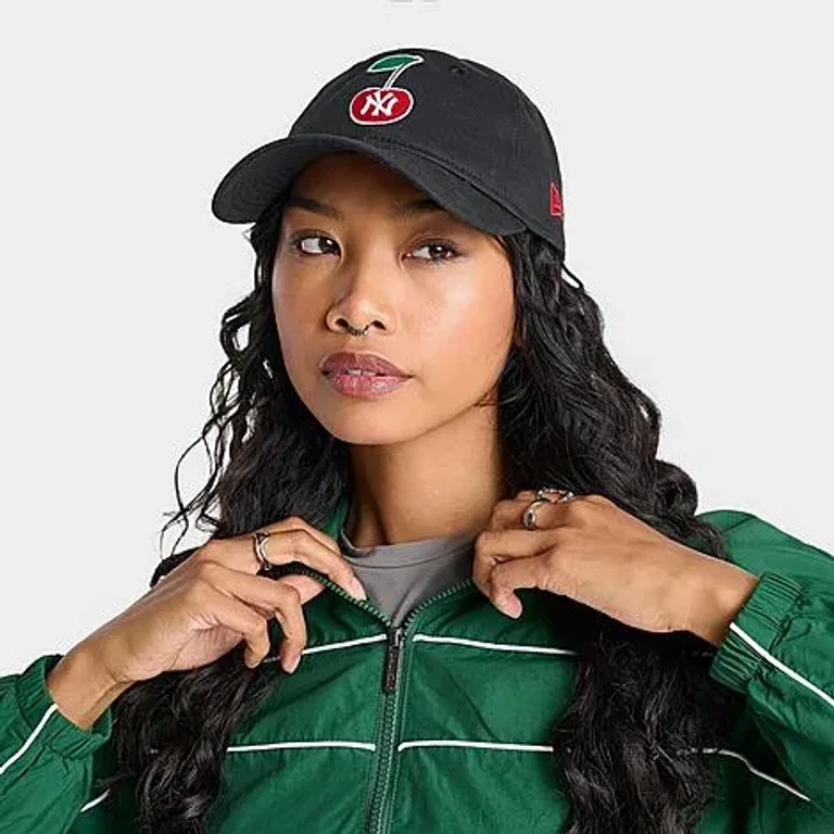 New Era New York Yankees MLB 9TWENTY Cherry Strapback Hat in Black/Red