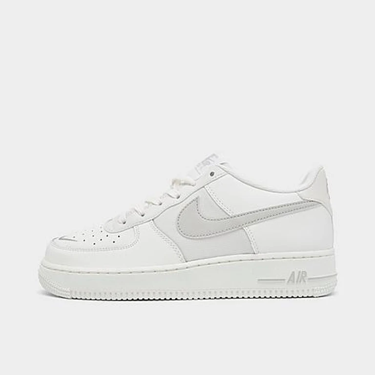 Nike Big Kids Air Force 1 Low Casual Shoes in Sail/Light Bone Size: 3.5