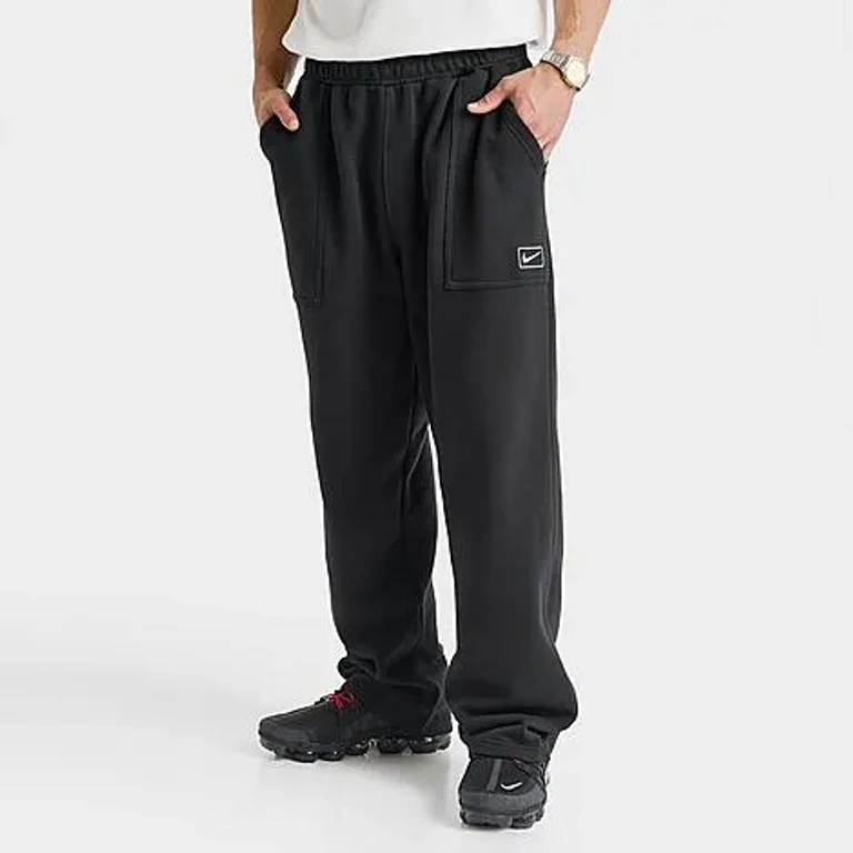 Nike Men's Sportswear Swoosh Box Fleece Sweatpants in Black Size: Small
