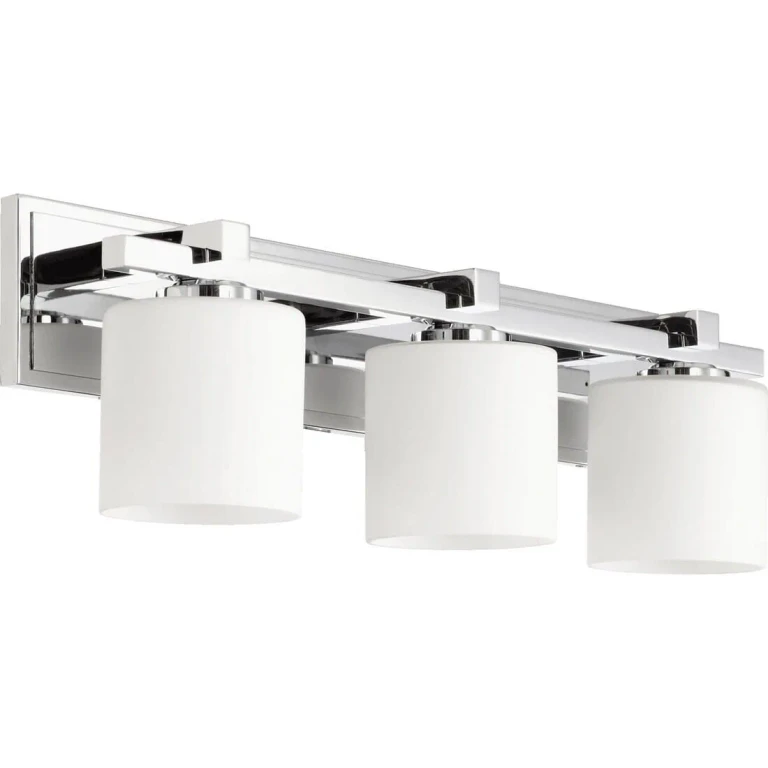 Quorum Transitional 3-Light Bathroom Vanity Light in Chrome