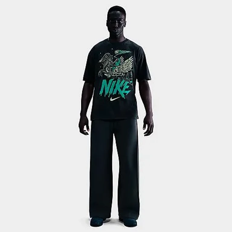 Nike Men's Max90 Basketball T-Shirt in Black/Bleached Turquoise Size: Small