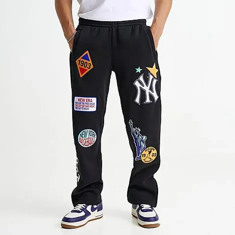 New Era Men's New York Yankees MLB Patch Sweatpants in Black Size: Small