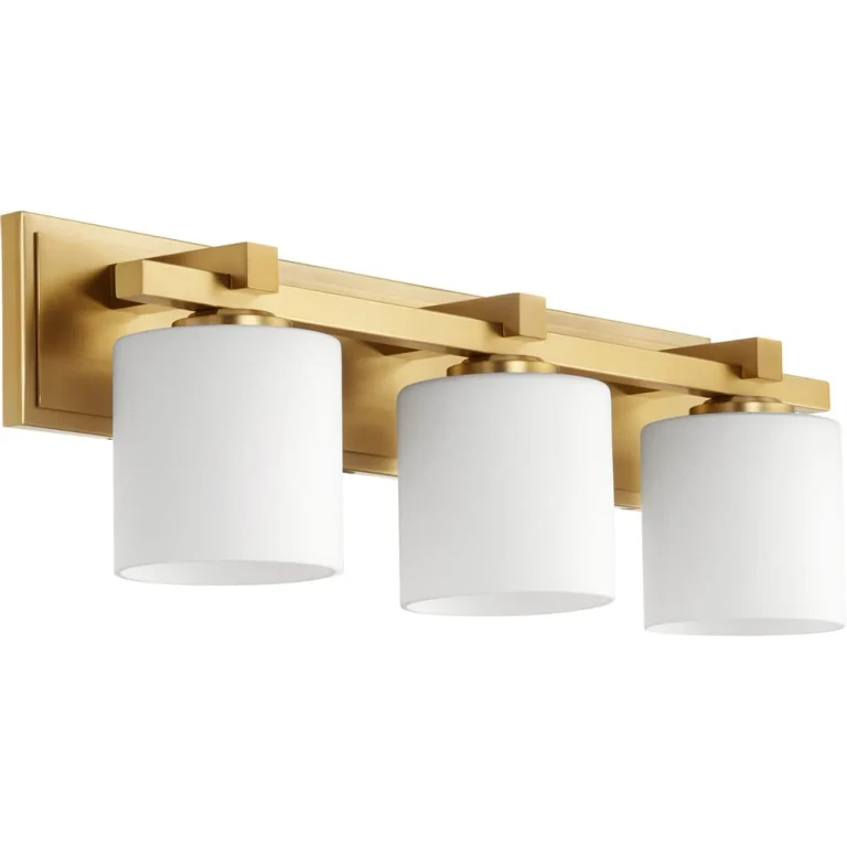 Quorum Transitional 3-Light Bathroom Vanity Light in Aged Brass