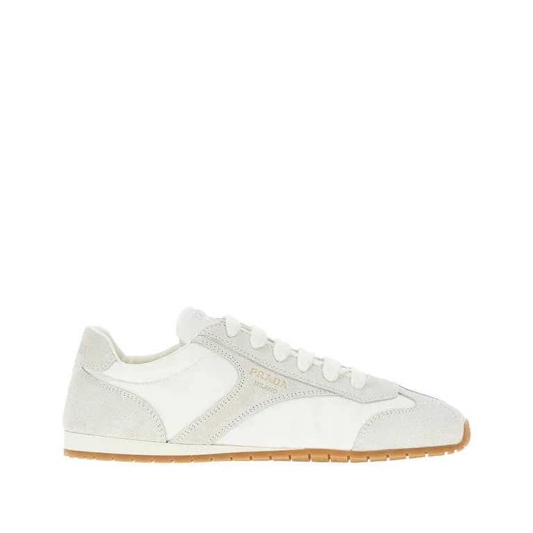 Sneakers Prada da donna in pelle scamosciata e nylon