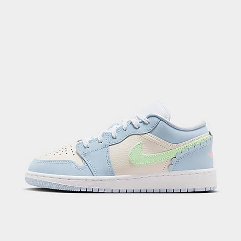 Jordan Big Kids Air Retro 1 Low SE Casual Shoes in Half Blue/Sail/White Size: 3.5