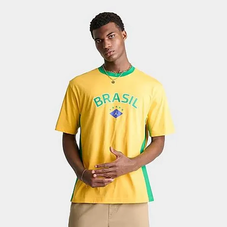 Jordan Men's 85 Brazil Graphic T-Shirt in Varsity Maize/Lucky Green Size: Small