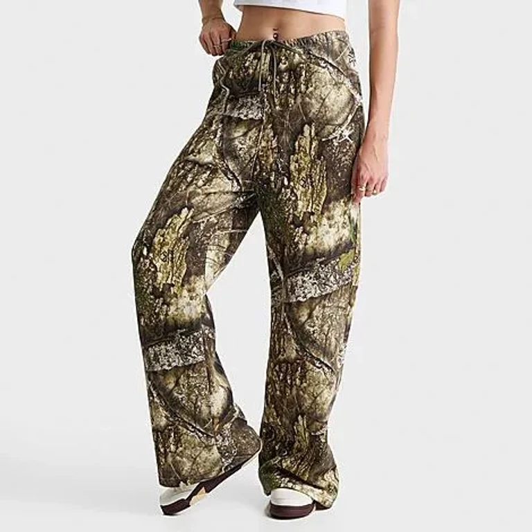 Jordan Women's Brooklyn Fleece Open-Hem Jogger Pants in Sail/Sail Size: XS