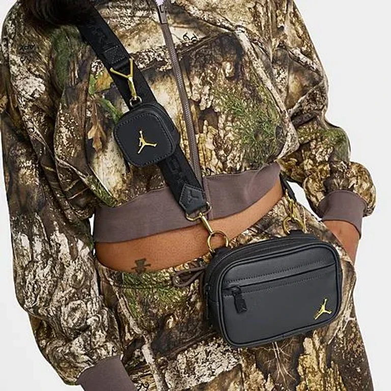 Jordan Monarch Camera Bag in Black