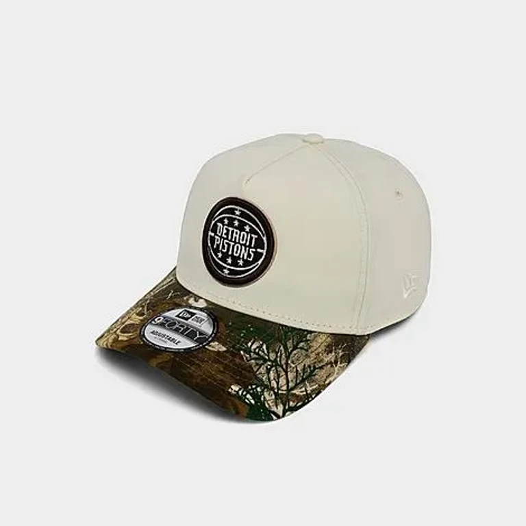 New Era Detroit Pistons NBA 9FORTY Snapback Hat in Chrome/Real Tree
