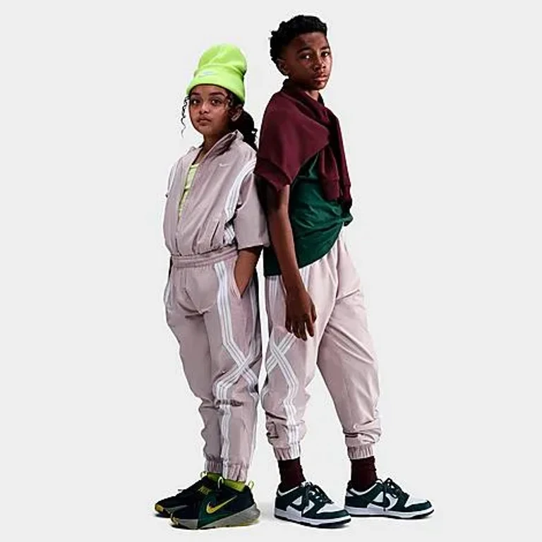 Nike Big Kids Crossover Repel Basketball Jogger Pants in Platinum Violet/White Size: XS