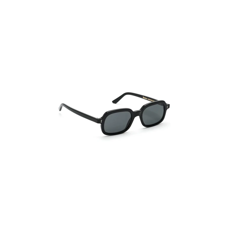 Illesteva Berlin Sunglasses Black One Size
