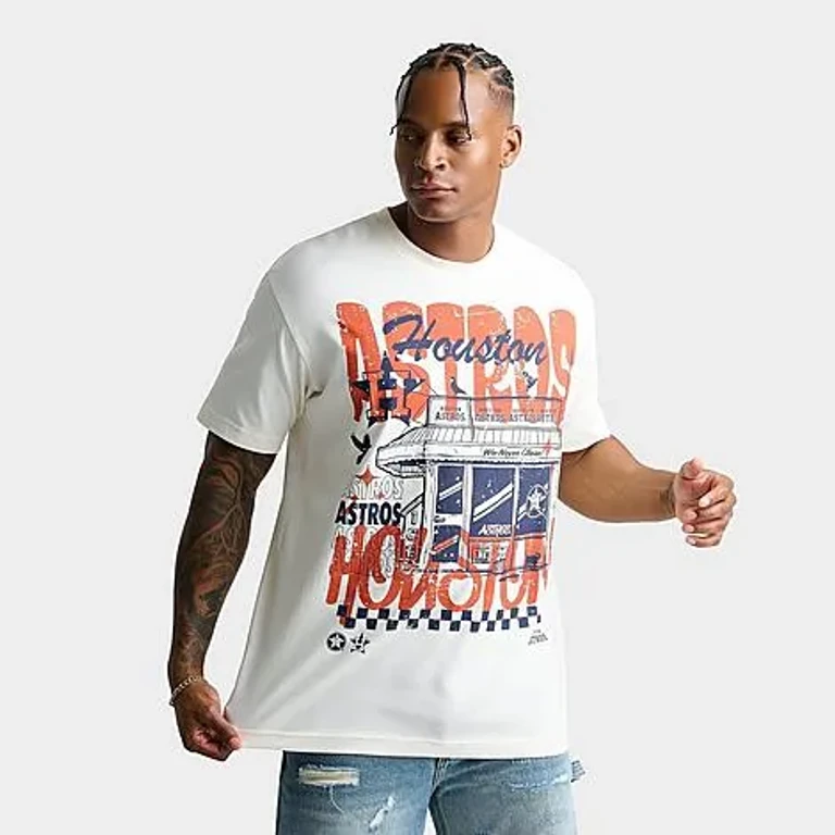 Men's Houston Astros MLB Shop Graphic T-Shirt in Cream Size: Small