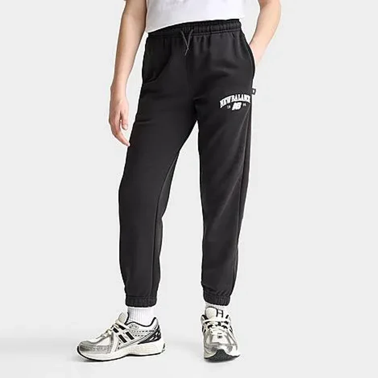 New Balance Girls' Big Kids Chenille Arch Jogger Pants in Caviar Size: Small