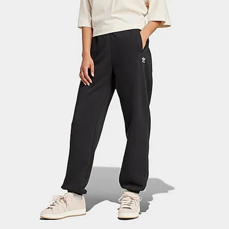 adidas Femme Originals Essentials Fleece Loose Jogger Pants in Olive
