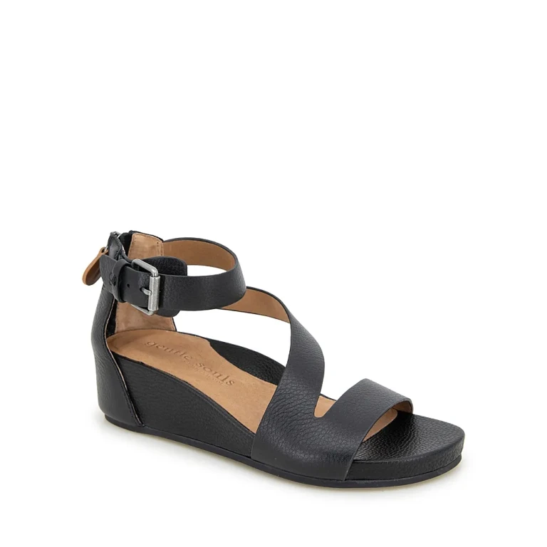 Gentle Souls by Kenneth Cole Women's Gwen Strappy Wedge Sandals