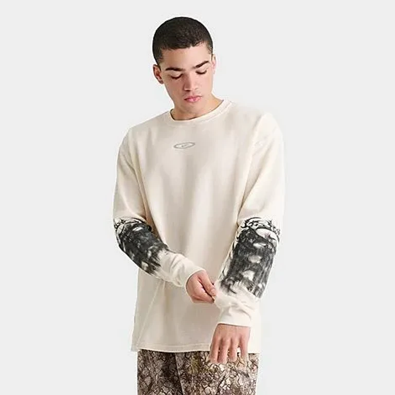 Nike Men's Sportswear Lightning Graphic Long-Sleeve Thermal Shirt in Chalk Size: Small
