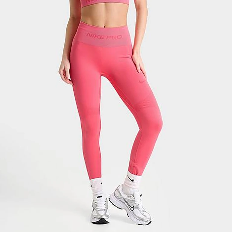 Nike Women's Pro Seamless High-Waisted 7/8 Leggings in Sea Coral Size: XS