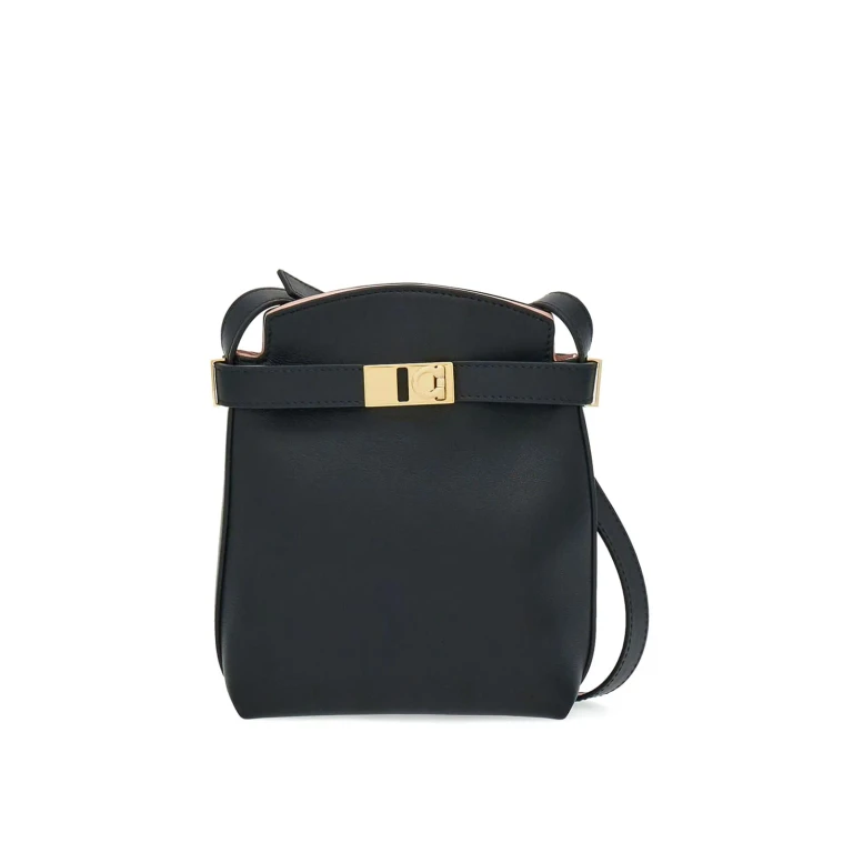 フェラガモ ショルダーバッグ - ベージュ