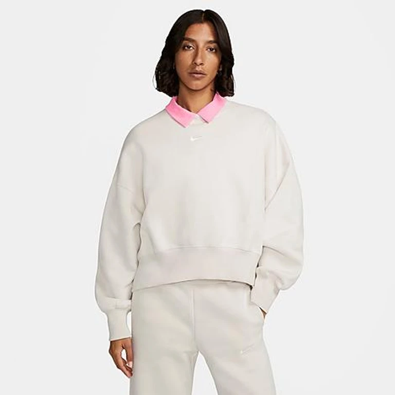 Nike Women's Sportswear Phoenix Fleece Oversized Crewneck Sweatshirt in Light Orewood Brown/Sail Size: XS