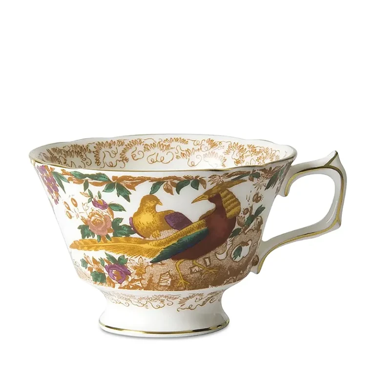 Royal Crown Derby Olde Avesbury Teacup