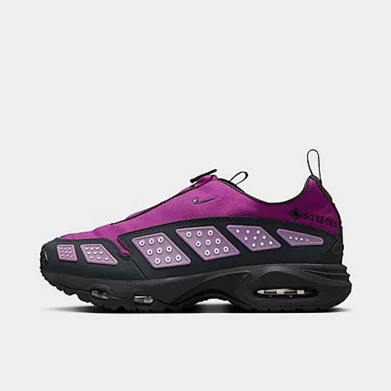 Nike Women's Air Max SNDR GTX Casual Shoes in Bold Berry/Ghost/Black Size: 5.0