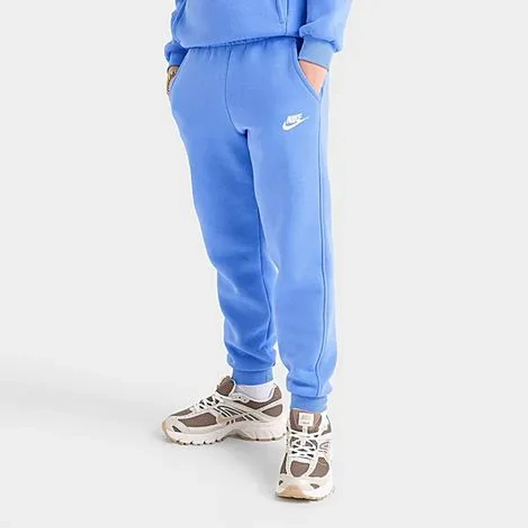 Nike Big Kids Club Fleece Jogger Pants in University Blue/White Size: Small