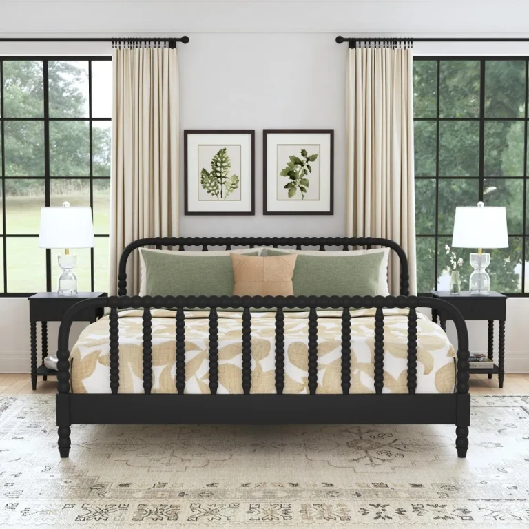Spindle King Black Bed and Nightstands