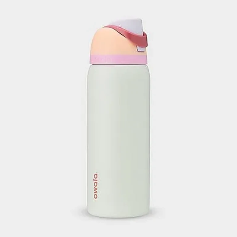 Owala FreeSip Water Bottle (32 oz) in Coastal Mist