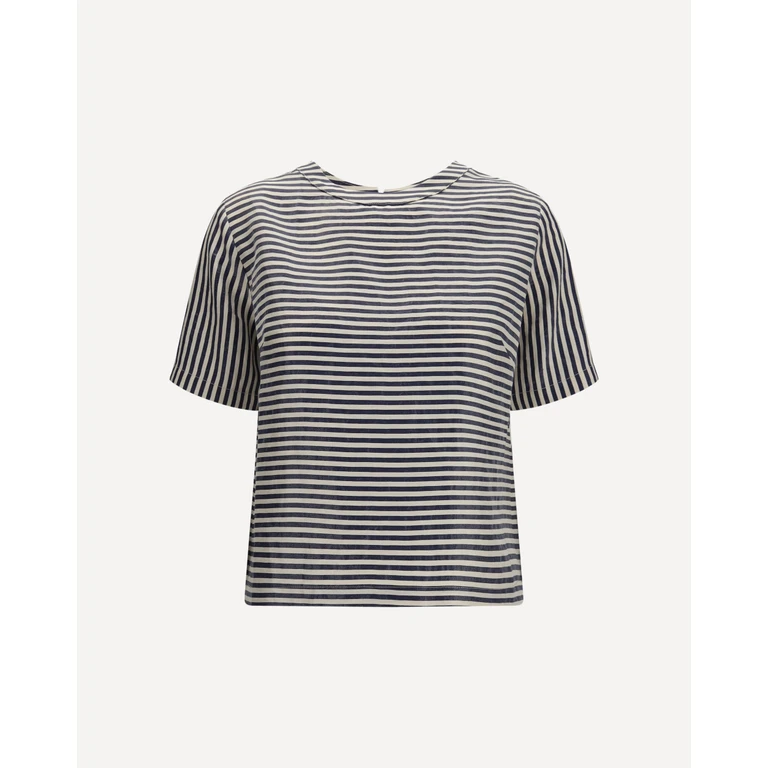 CRUNA Short-sleeved T-shirt Female 44