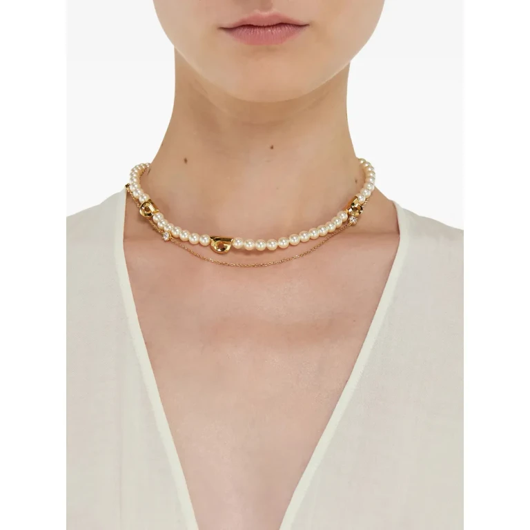 Collar de perlas Gancini de Ferragamo