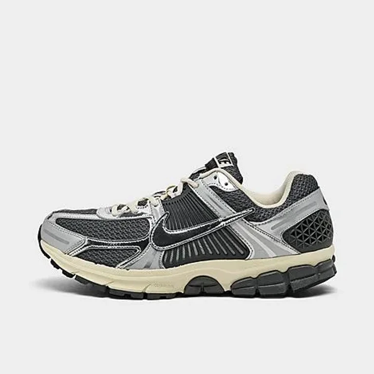 Nike Men's Zoom Vomero 5 Casual Shoes in Vast Grey/Black/Sail Size: 7.5